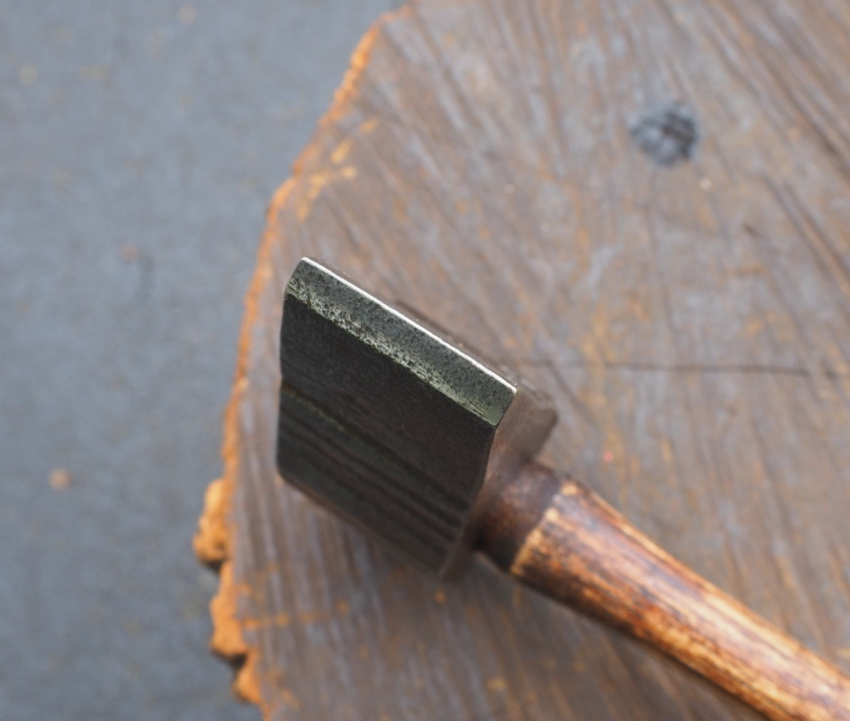 SHARP 4LB SLANT FACED STRAIGHT BUTCHER DIAGONAL CUT OFF BLACKSMITH HAMMER ANVIL