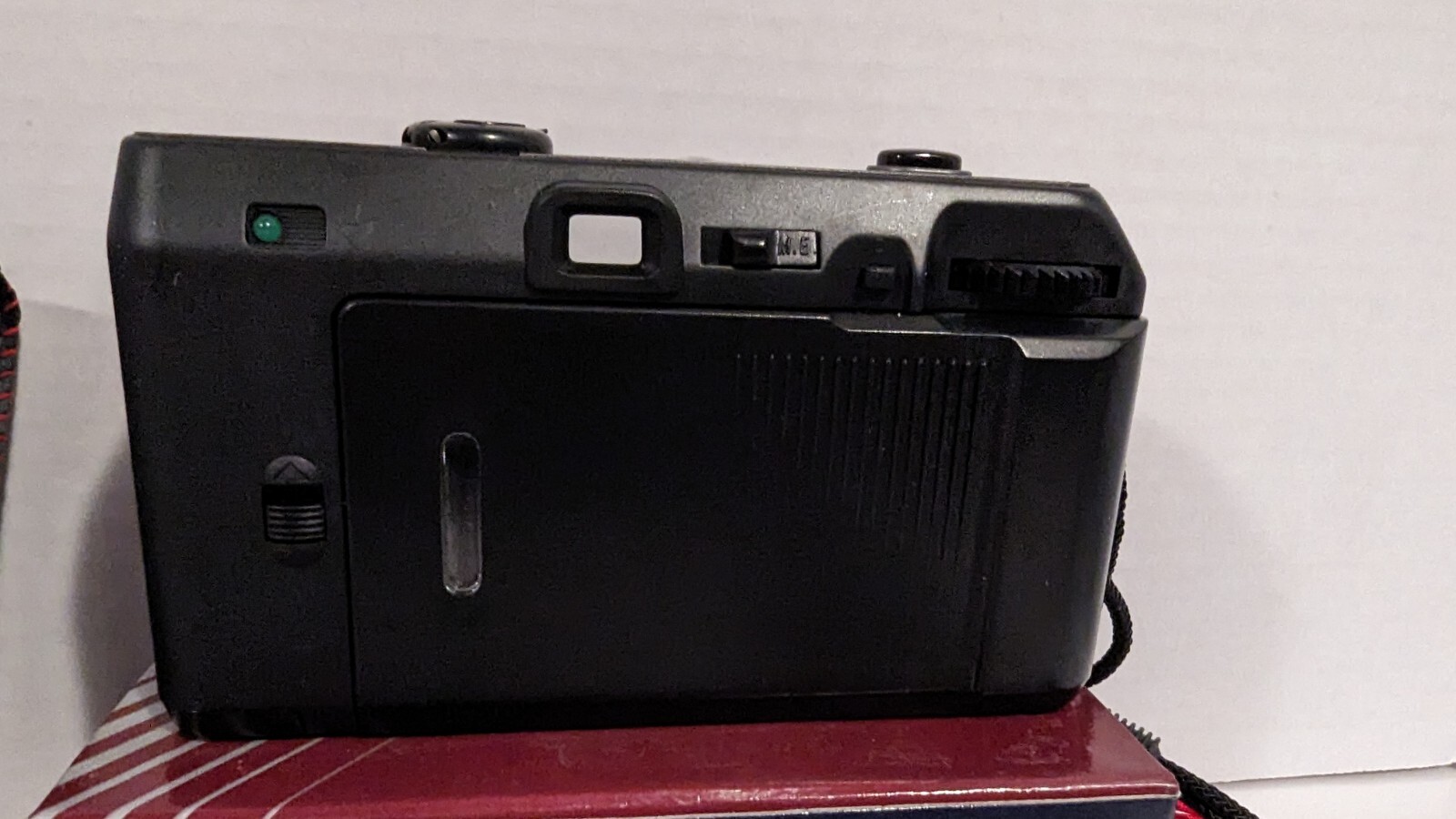Konex 35mm XQ15 Free Focus Compact Camera w/Case & Paperwork