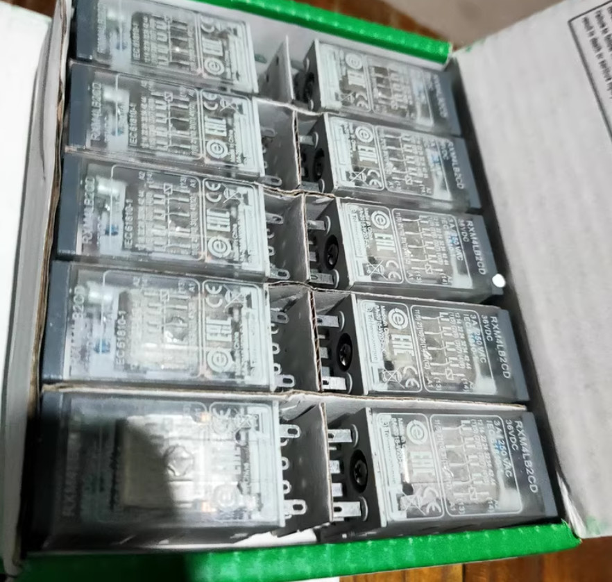 1PC NEW Schneider Intermediate Relay 3A DC36V RXM4LB2CD #YY