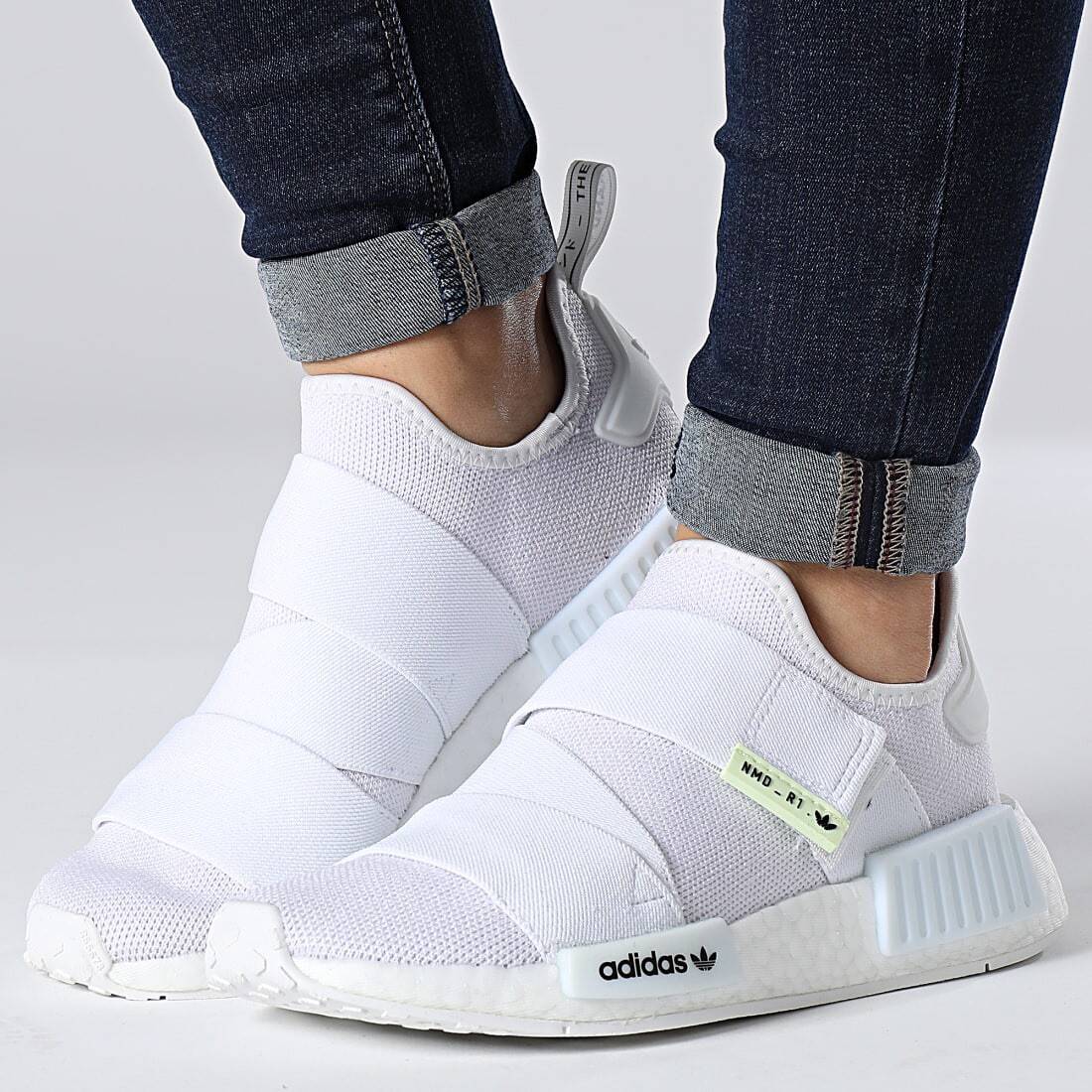 Adidas Originals NMD R1 Boost Women’s Sneaker Running Shoe Footwear #699