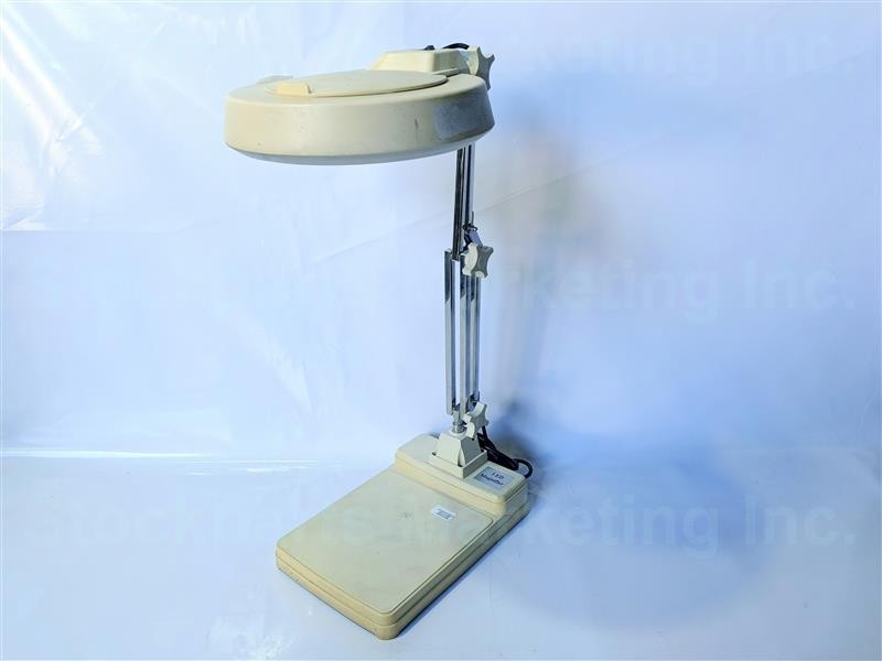 Led Magnifer Lamp 30 Days Warranty Expedited Shipping!!!