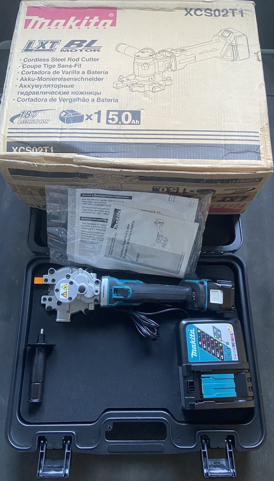 New Makita XCS02T1 Cordless Steel Rod Cutter Kit With 5ah Battery