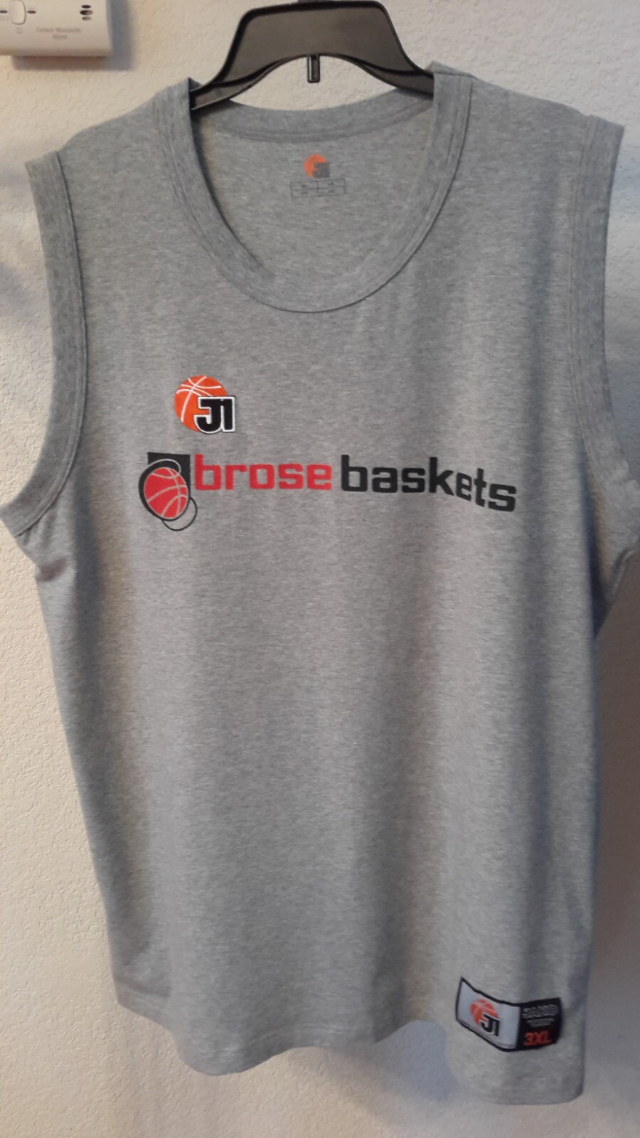 Jako J1 BroseBaskets Basketball Mens 3XL Sleeveless Shirt Top Gray EUC