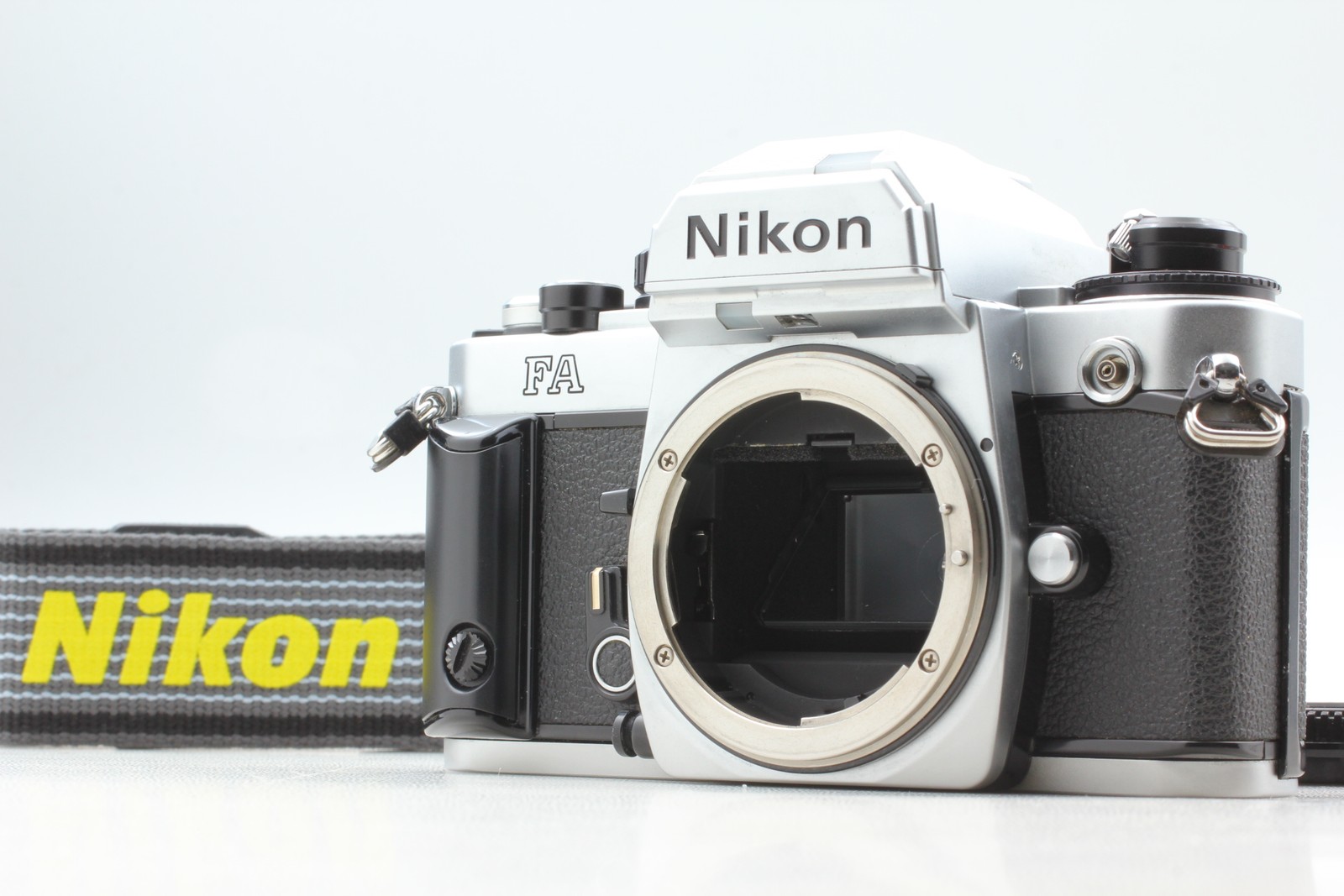 SN:503xxxx [Top MINT] Nikon FA Honeycomb Shutter 35mm Film Camera SLR From JAPAN