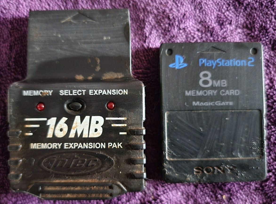 Sony PlayStation 2 ~ 8MB MagicGate Memory Card + Intec 16MB Memory Expansion Pak