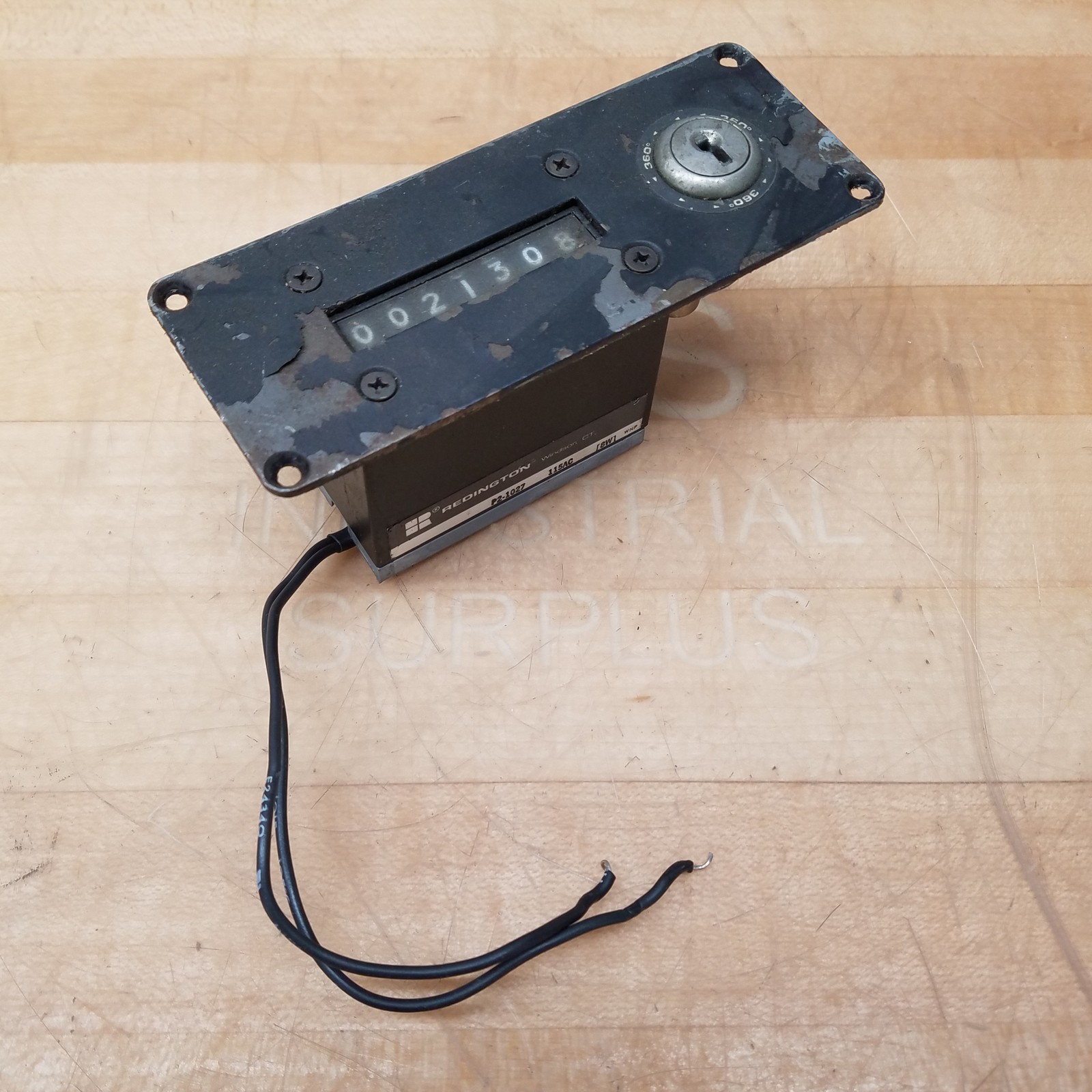 Redington P2-1027 Panel Mount Electric Counter Trumeter 115VAC, 8 Watts - USED