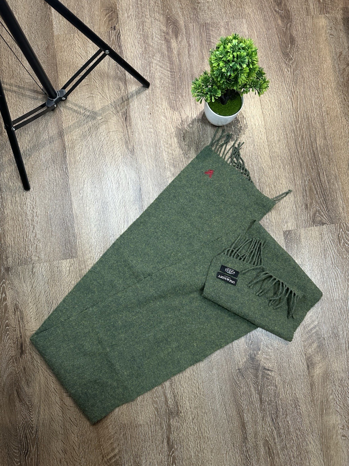Lyle Scott Wool Scarf
