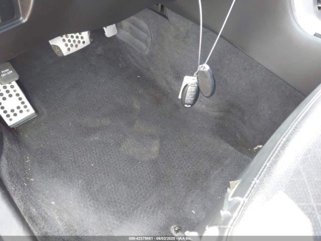FX35 2008 Glove Box 4703615
