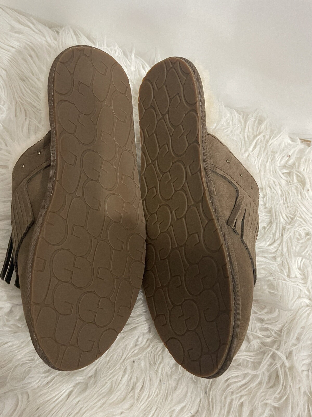Ugg Womens Slippers Size 7 , Eu38