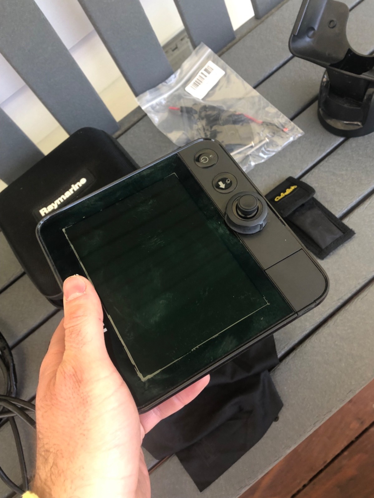 Raymarine Dragonfly 6 Sonar GPS E70085 W Mount And Transducer + Accessories