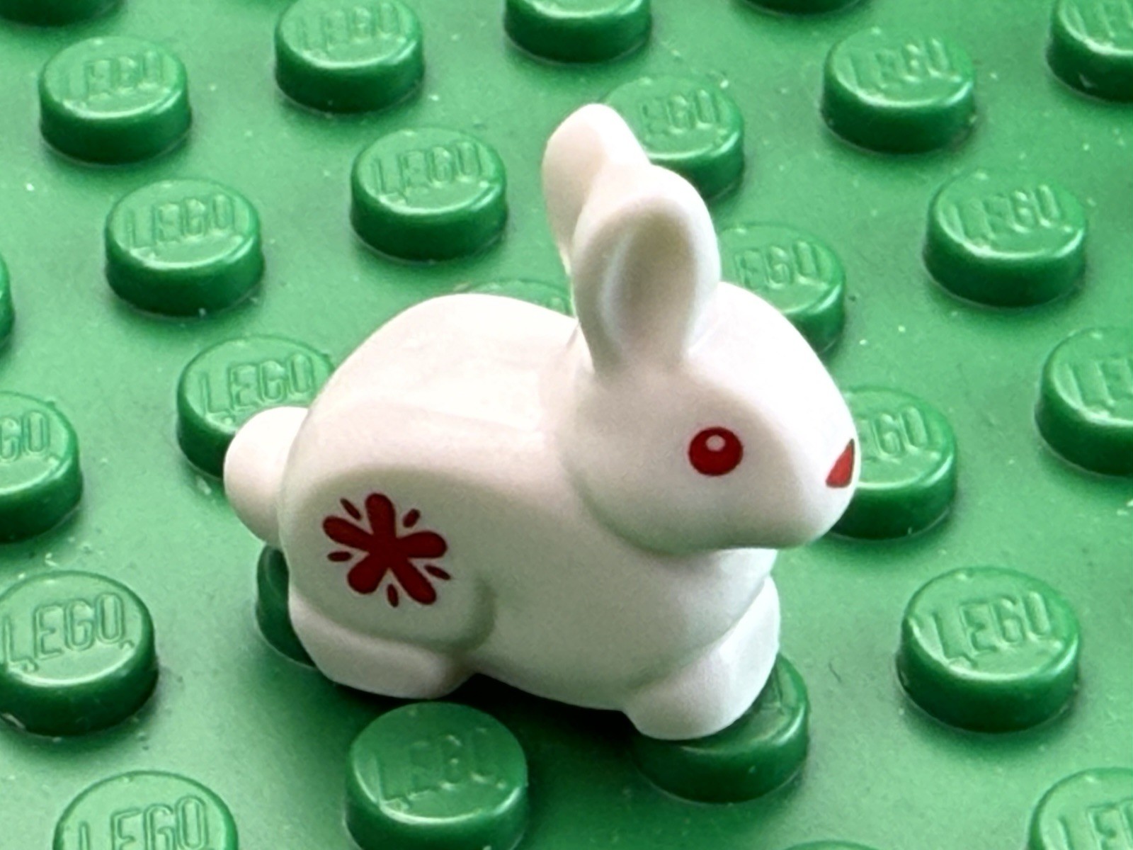 Lego White Rabbit/Bunny With Flower Pattern From Set 80107