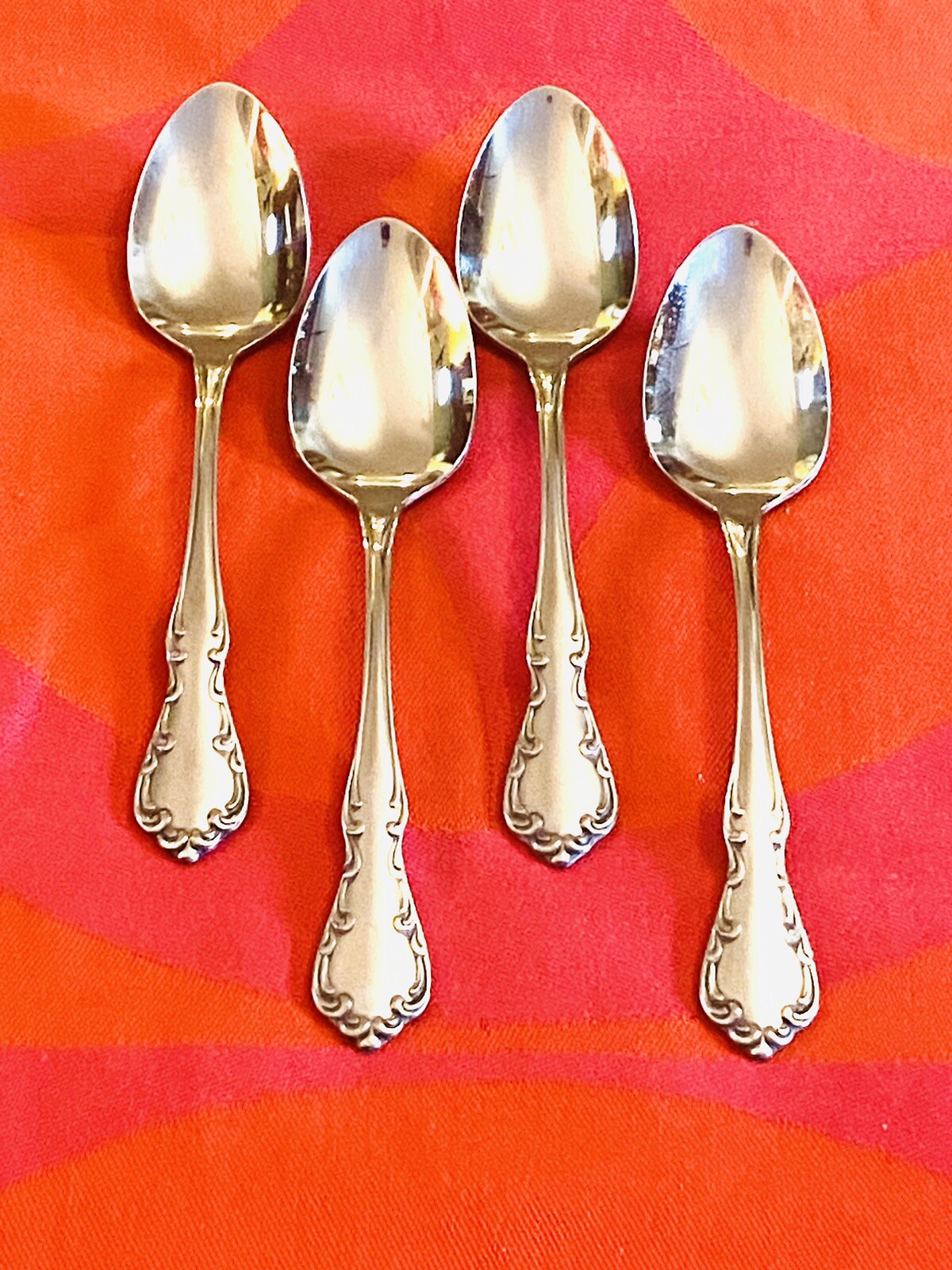 Oneida Profile St. Louis Glossy 4- Teaspoons 6 1/8"