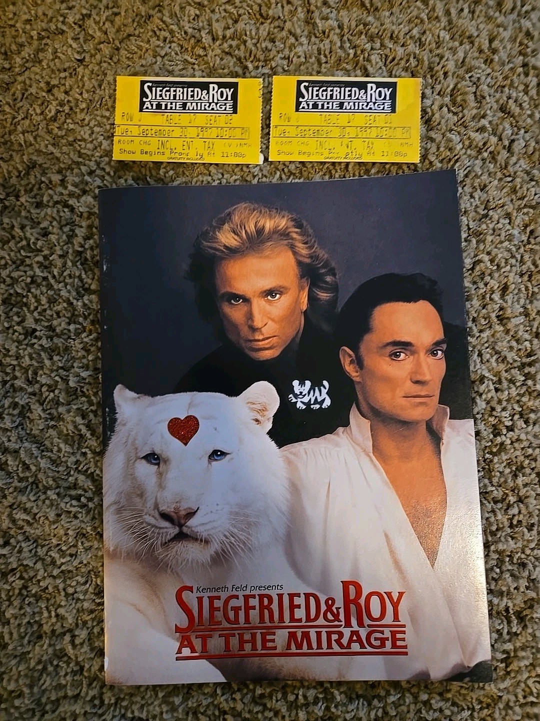 1997 Siegfried & Roy At The Mirage Ticket Stubs & Program