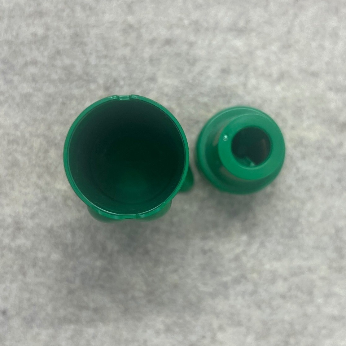 Crayola Crayon Character Sharpener Tip Container Green Small Excellent 2014