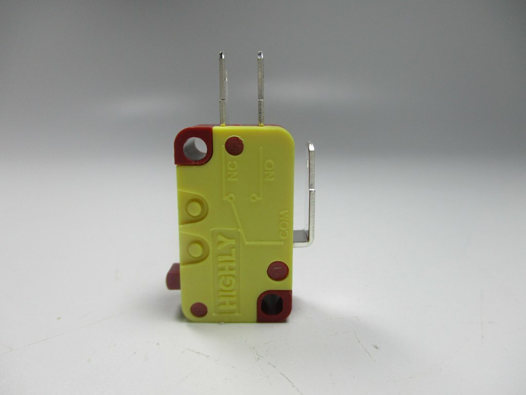 1PCS New For HIGHLY micro switch VT16001C2 15A 250VAC