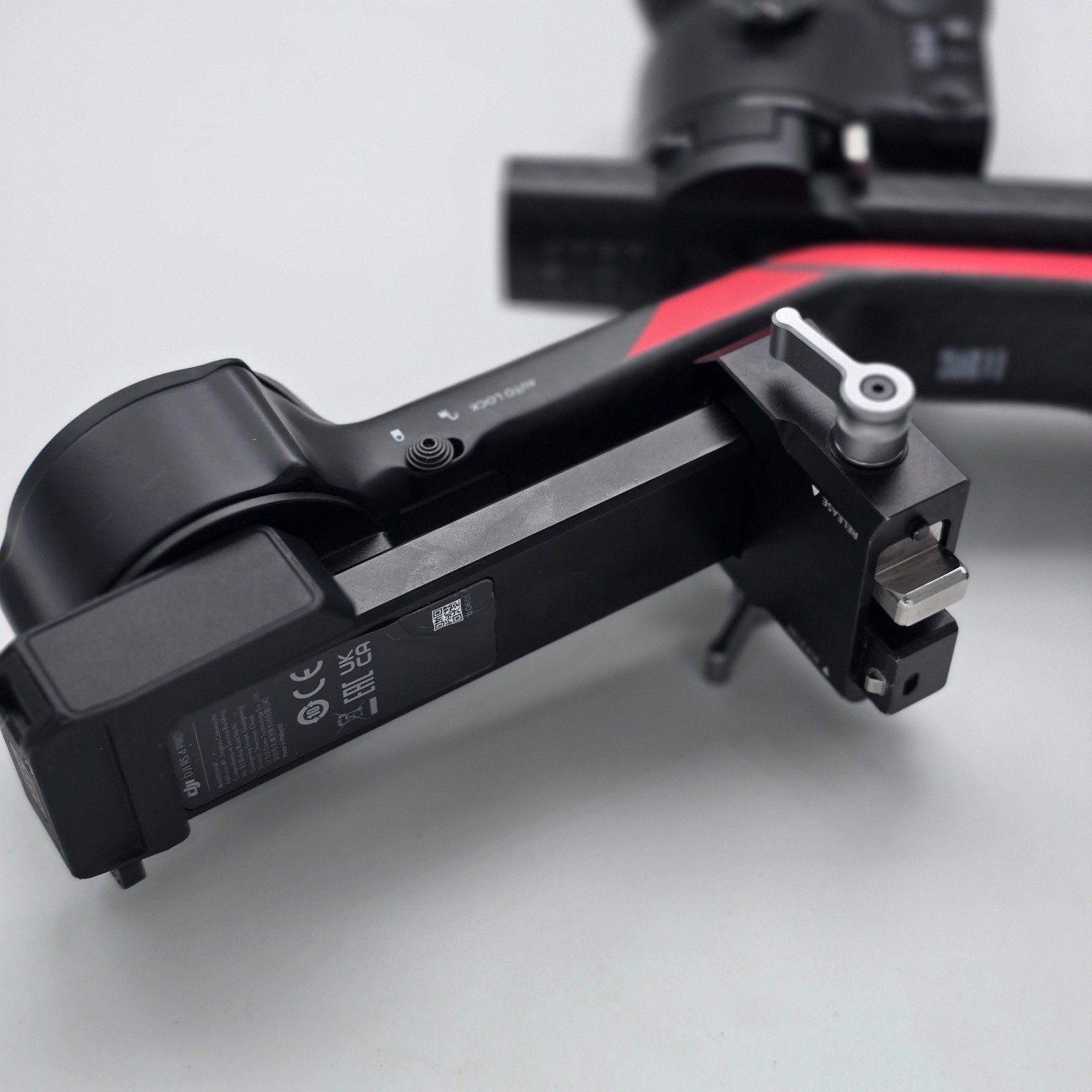 DJI RS 4 Pro 3-Axis Motorized Gimbal Stabilizer for Camera, Gimbal Head