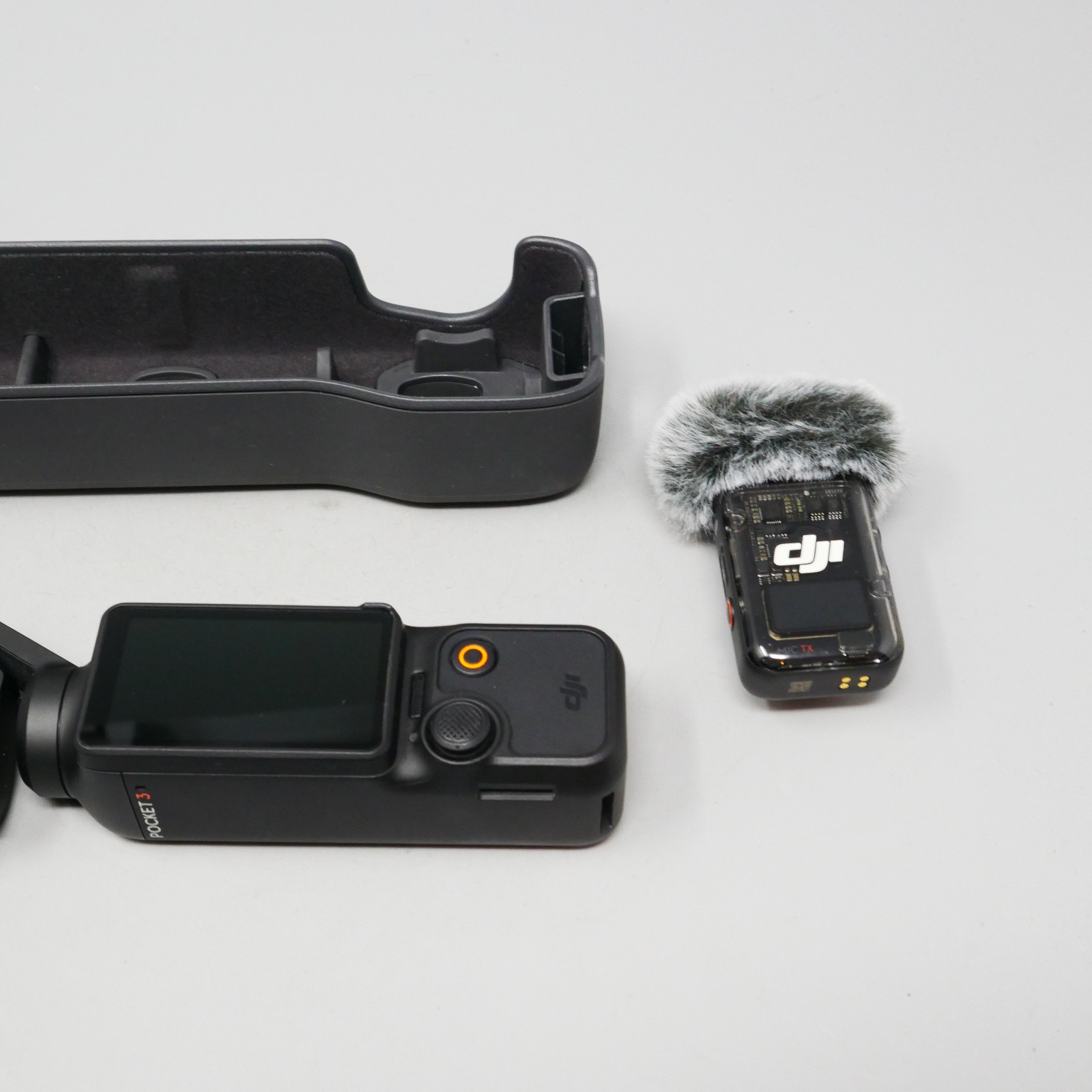 DJI Osmo Pocket 3 Creator Combo 4K UHD with Mic, and Accessories