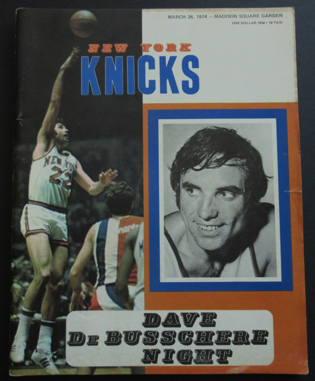 1974 New York Knicks vs 76ers Basketball Program, Reed Frazier Monroe Bradley