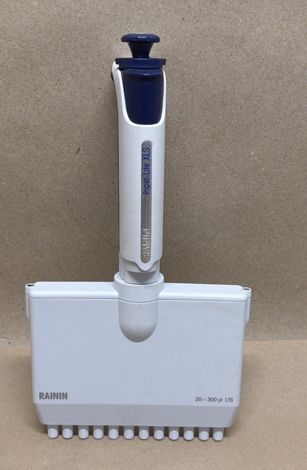 Rainin XLS Pipet Lite Multichannel Pipette, 12 Channel 20-300μL LTE