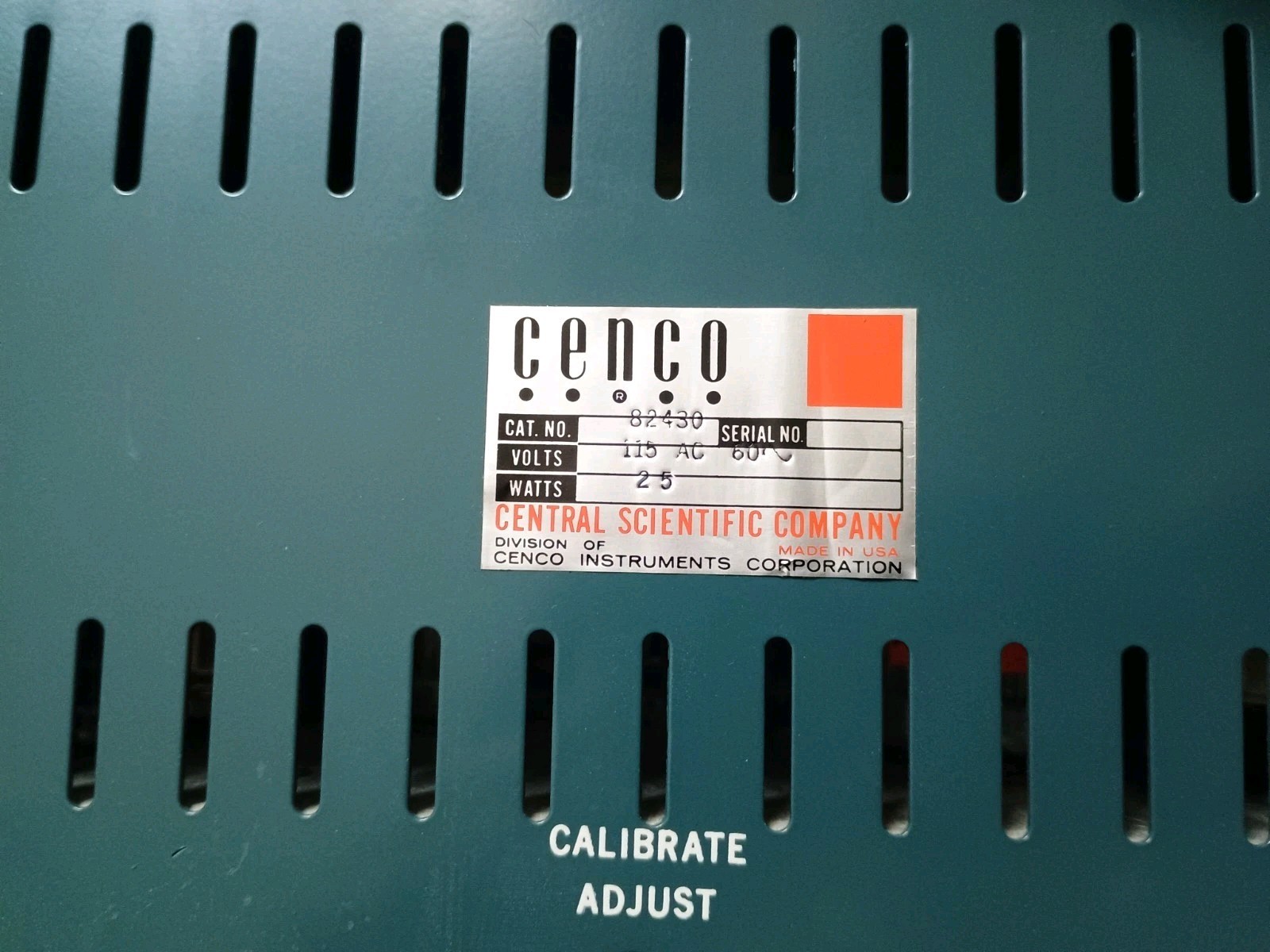 Cenco Millivoltmeter Milli Voltmeter D-C 82430