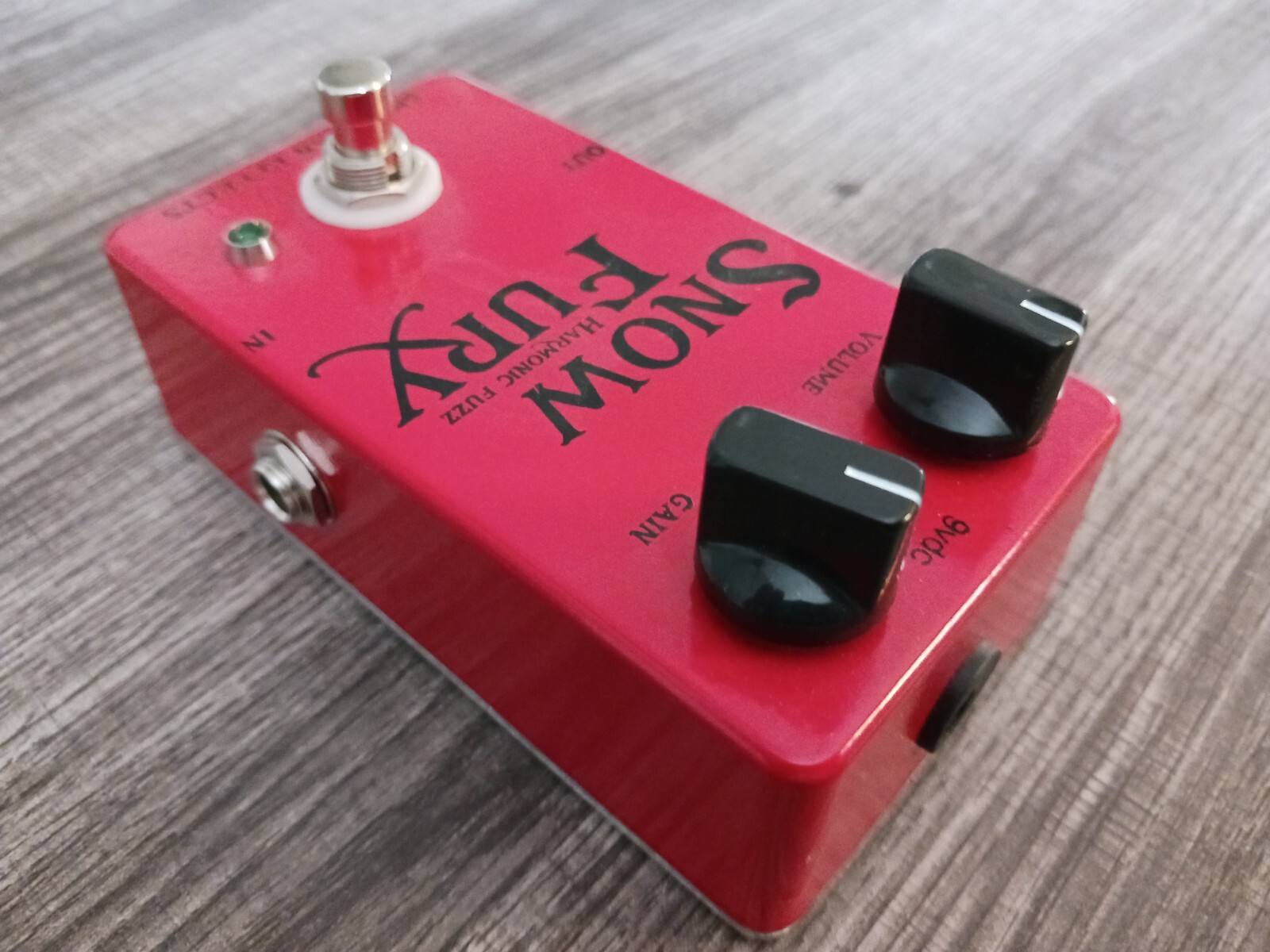 Snowman Effect Snow Fury Harmonic Fuzz Pedal