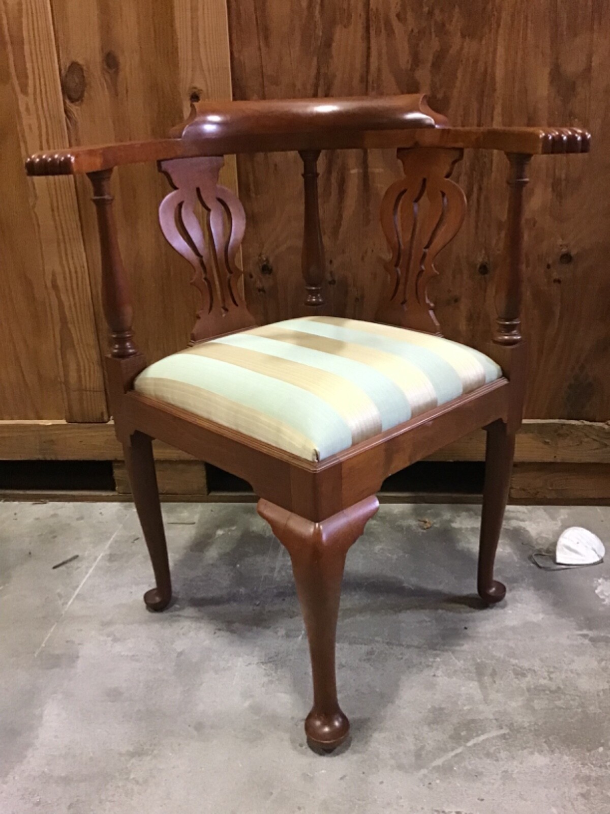 Stunning Corner Chair Vintage From 1950-60’s Beautiful Fabric Too