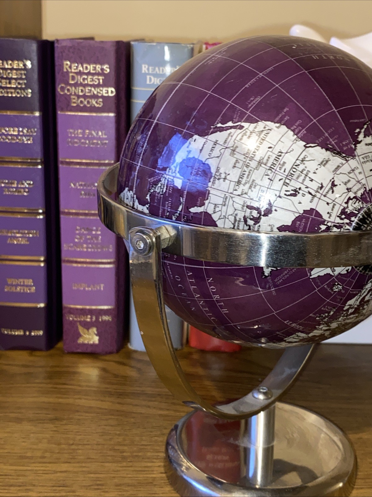 Desk Top Elegant Purple And Gray 8.5” Globe