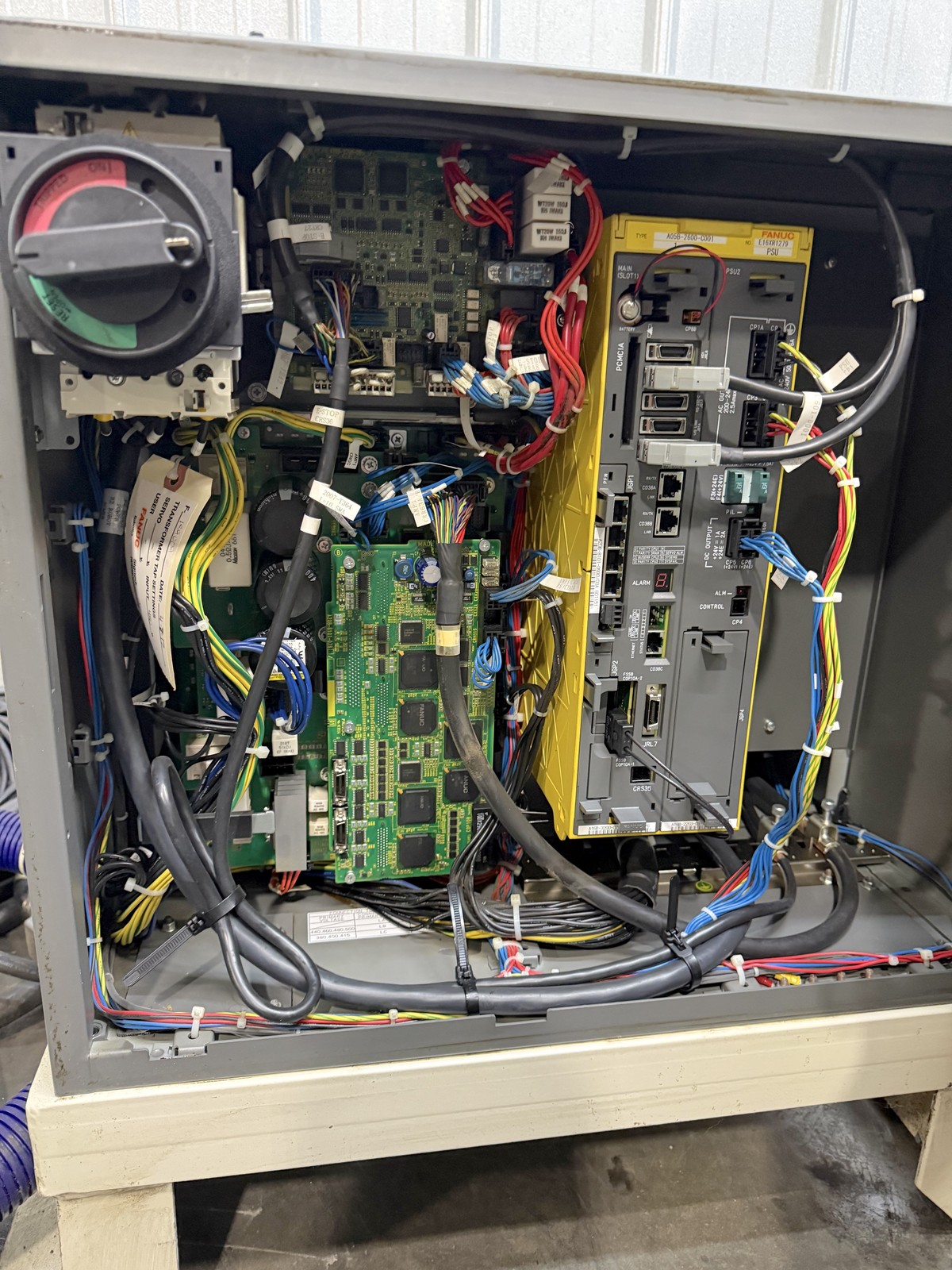 FANUC M-710iC/45M Robot R-30iB Control 45Kg Payload Teach Pendant TESTED