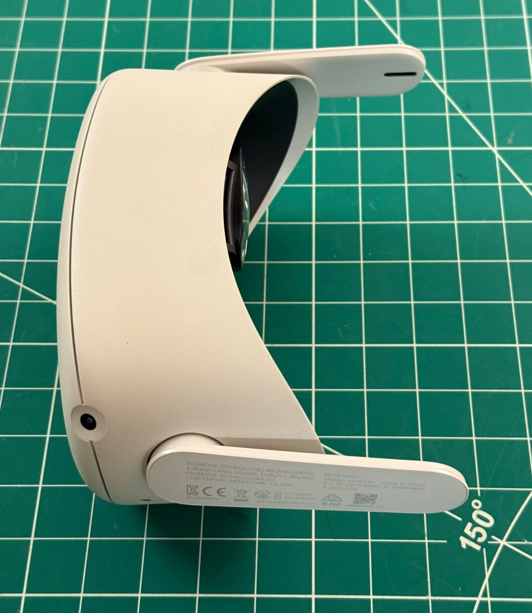 Oculus Meta Quest 2 Virtual Reality 64GB Fully Functional replacement Headset