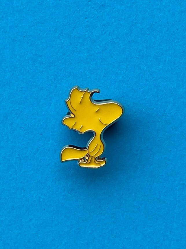 Pin / Lapel Pin / Enamel Brooch / Badge for SNOOPY * + WOODSTOCK * Fans / Bird / Bird