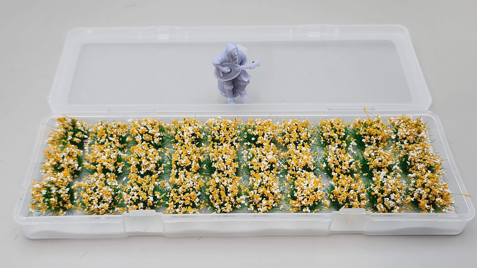 JHT - Chrysanthemum Flower Clusters - Self Adhesive Grass Tufts - 10mm height x
