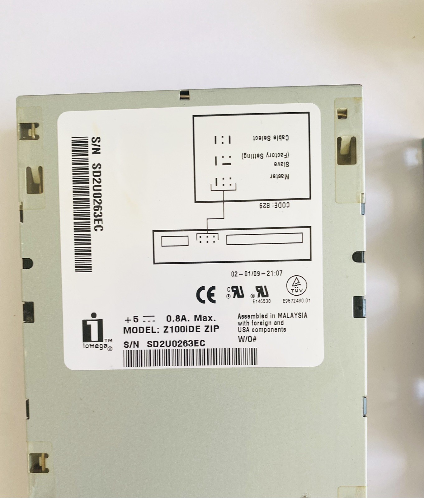Iomega Z100IDE ZIP 100 ATAPI E-IDE 40-pin Internal Drive PC or Mac 100MB w/ Box