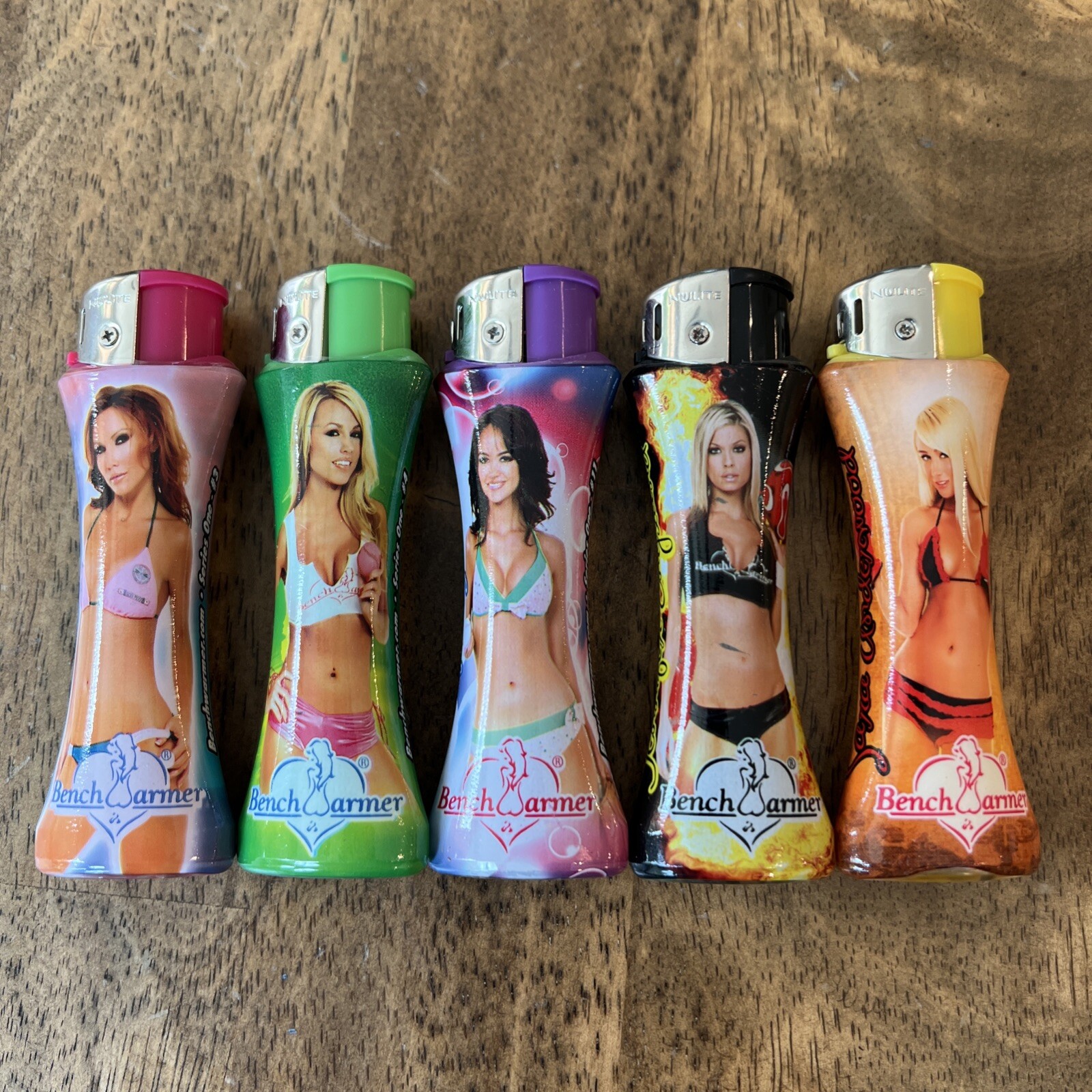 VERY RARE BENCH WARMER GIRLS BIKINI COMPLETE REFILLABLE LIGHTER SET - ALL NEW