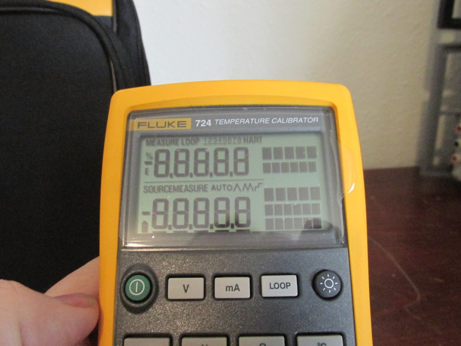 Fluke 724 Temperature Calibrator **TESTED to Fluke Performance Verification**