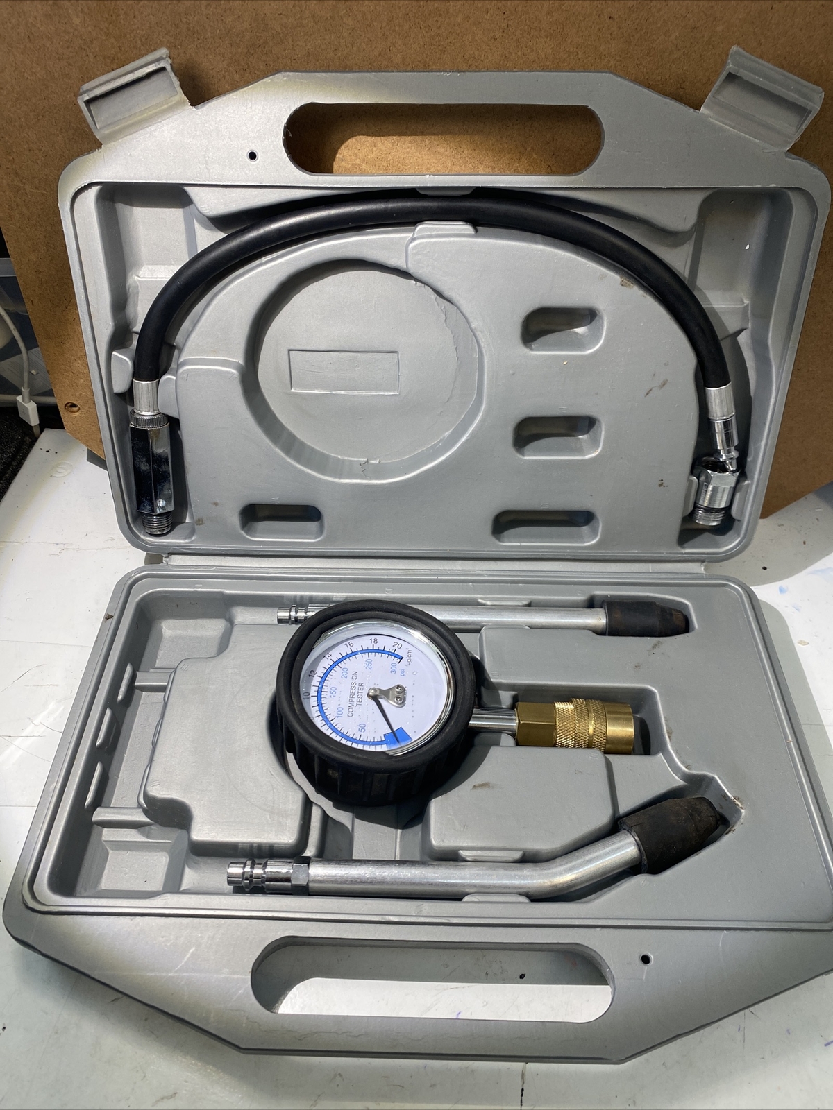 5 Piece Professional Compression Tester Tools Mint condition