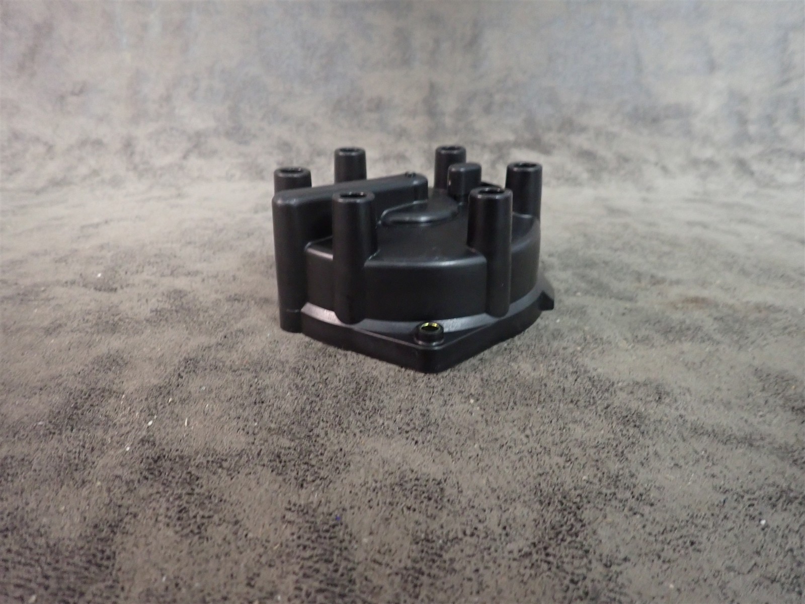 NEW WVE 5D1210 Distributor Cap (G218)