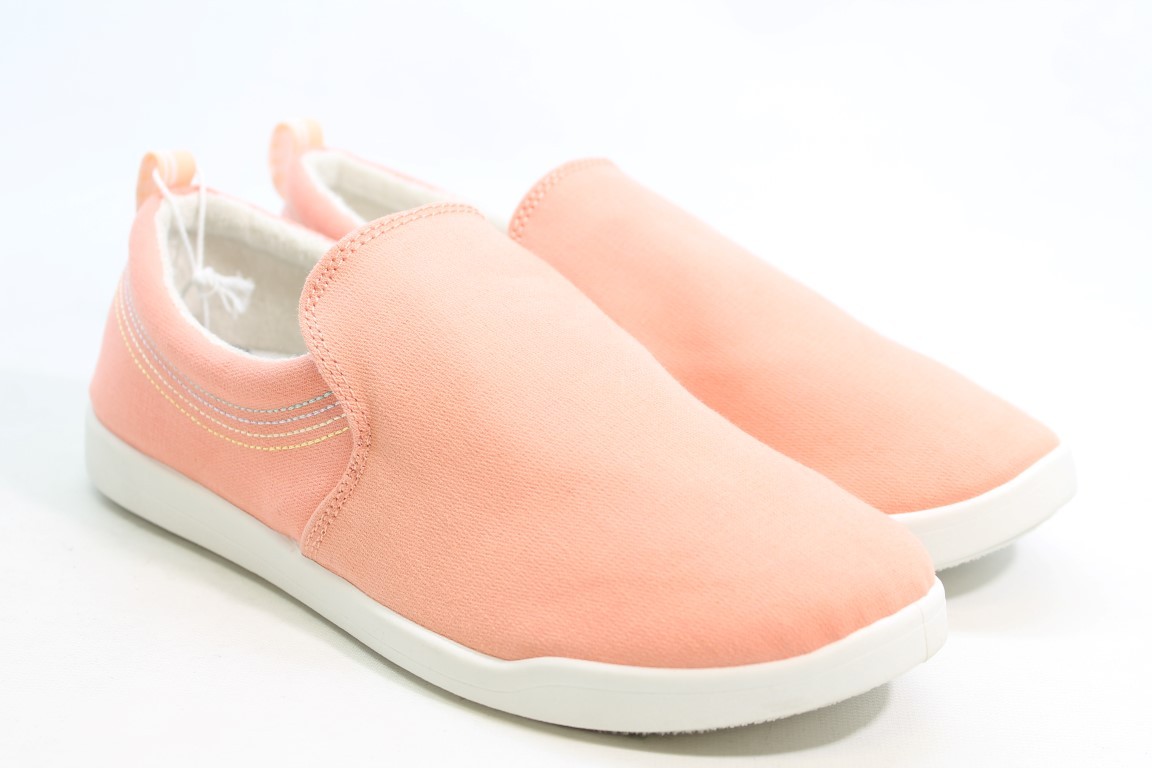 Vionic Marshall Women's Slip On Sneakers, Floor Sample