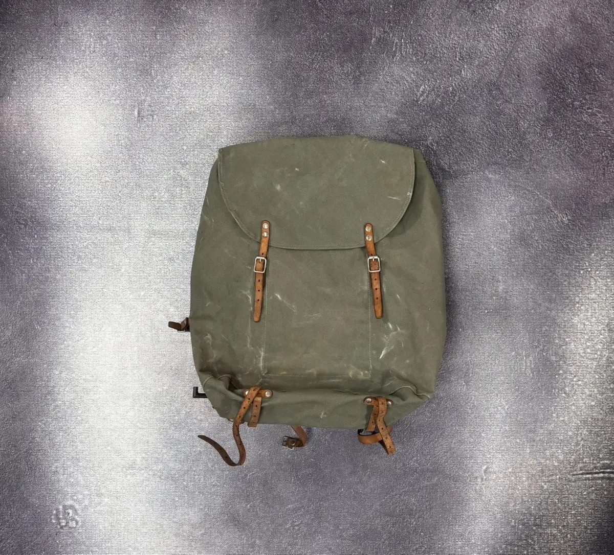 Vintage Swedish Army M39 Backpack Canvas Leather Metal Frame Rucksack WW2 Era