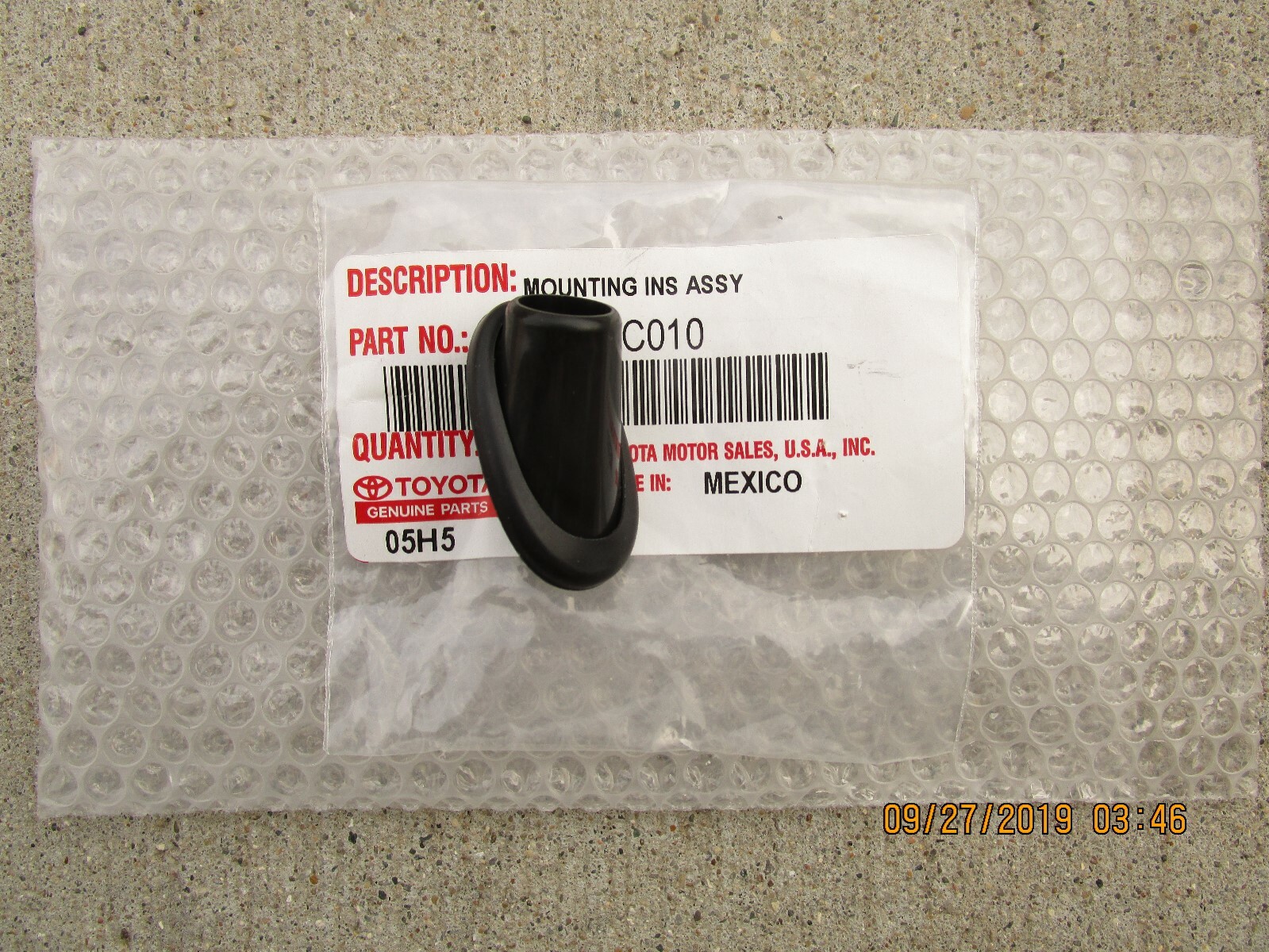 00 - 06 TOYOTA TUNDRA SR5 LIMITED ANTENNA ORNAMENT COVER 0C010 BRAND NEW
