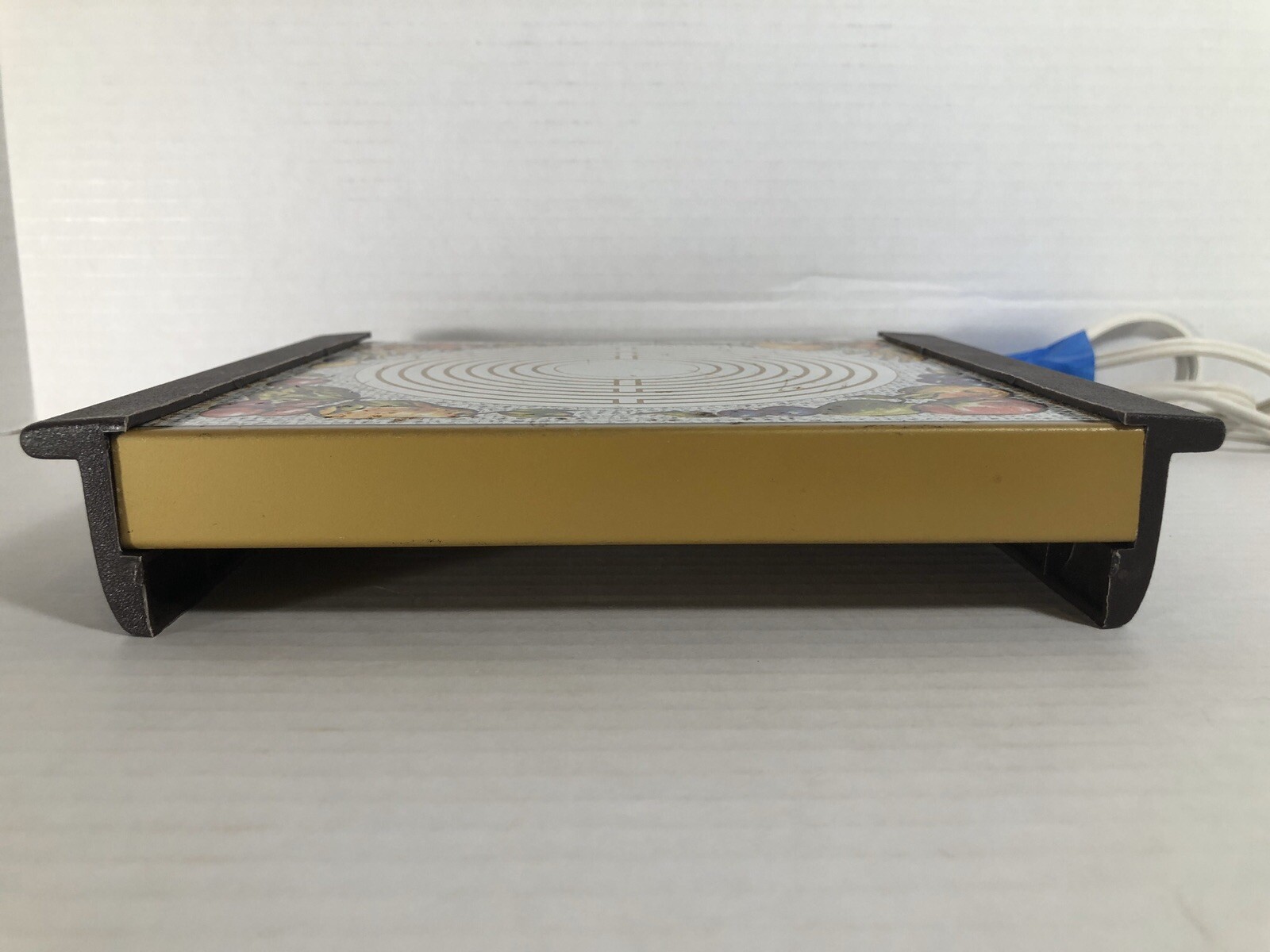 Vintage WARM-O-TRAY Single Hot Plate 8" by 7" Salvatore Puglisi Super Unique