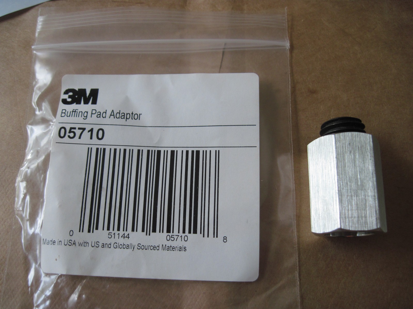 3M 05710 Buffing Pad Adaptor for 5/8" Shaft Rotary Polishers, NEW