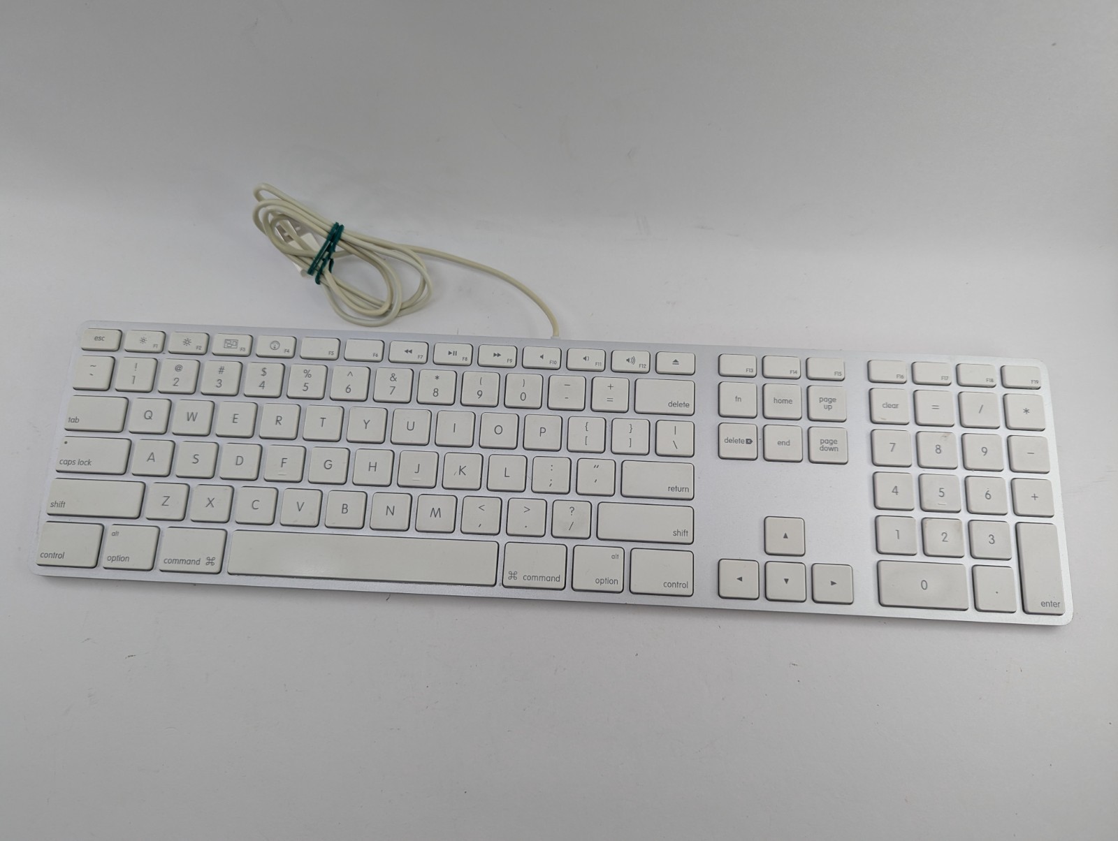 Apple USB Wired Full Keyboard A1243 Authentic Apple Aluminum