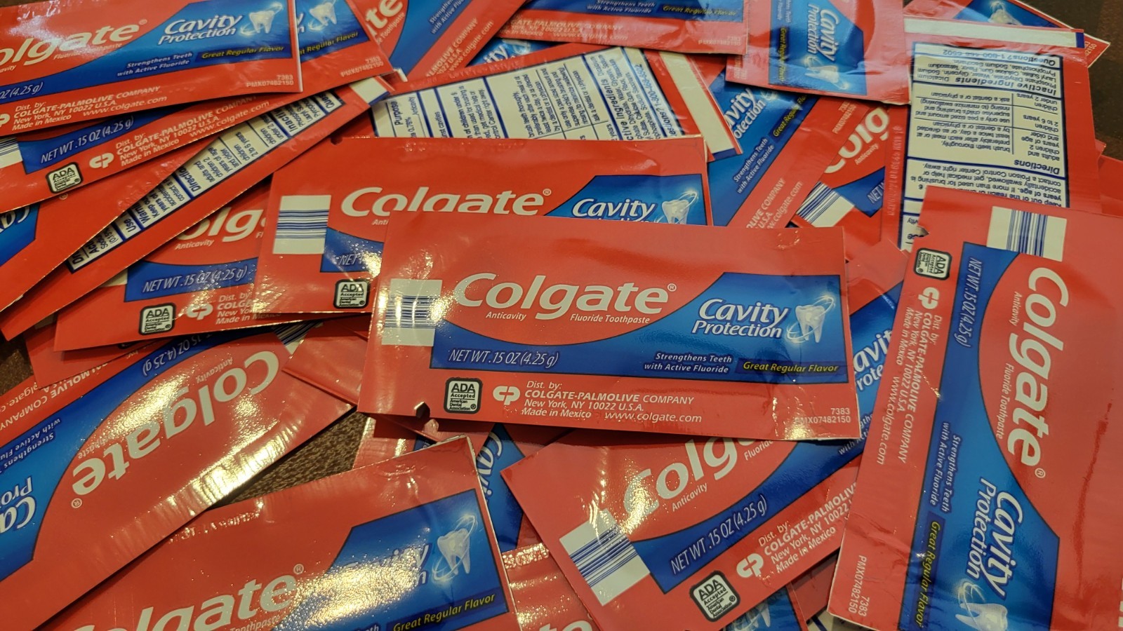 300 Colgate Toothpaste Travel Size Single-Use Packet Travel Hotel 11/2027 FRESH!