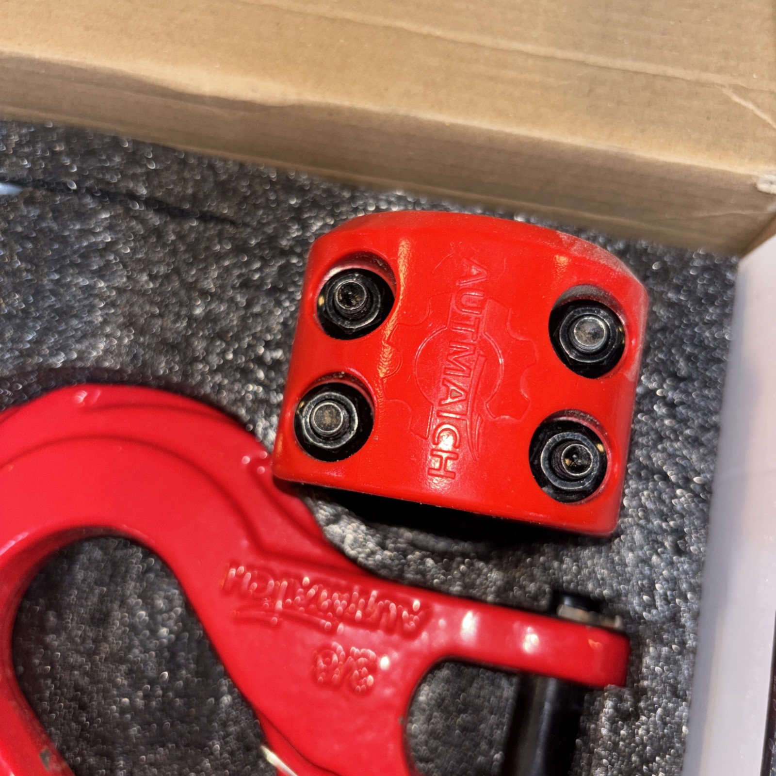 New Heavy Duty Winch Hook with Safety Spring Latch and Winch Cable Hook Stopper