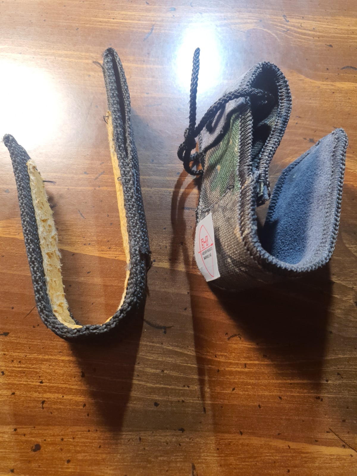 Archery bow holder belt hook clip