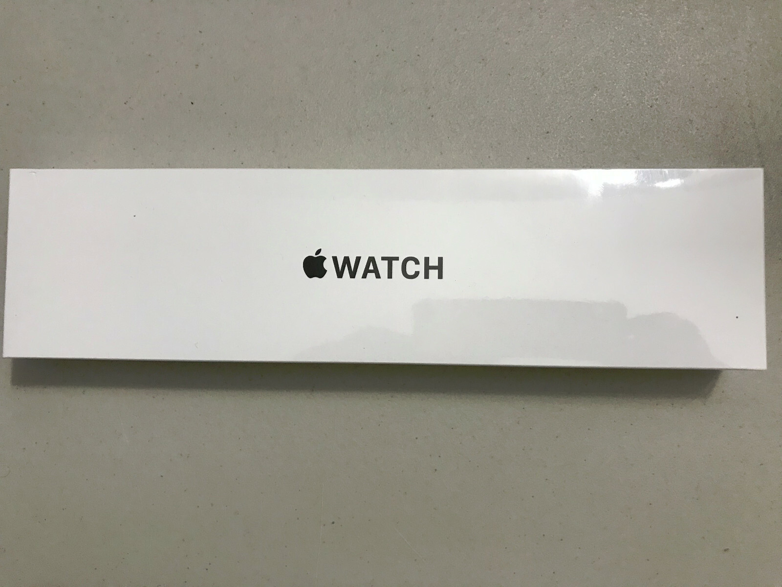 Apple Smart Watch SE GPS 40 mm MYDP2LL/A Space Gray Alumin Case Black Sport Band