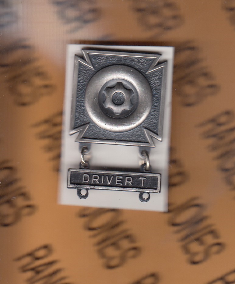 US Army DRIVER w/ TRACKED Vehicle Tab Qualification badge award clutchback c/b