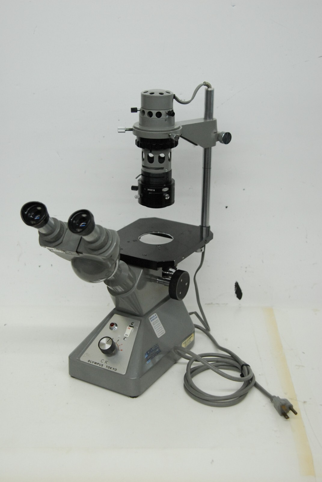 Olympus Tokyo CK Inverted Binocular Microscope W/ illuminator, objectives