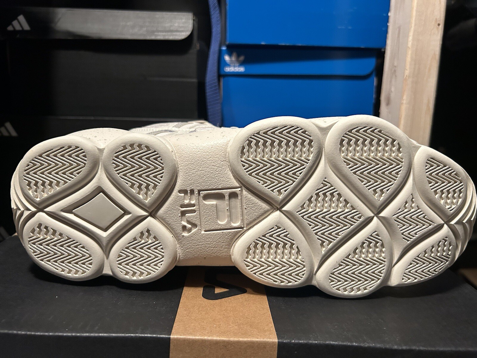 Fila Stackhouse Spaghetti Paracord Mens Shoes White Gray 1BM02427-101 90s Retro