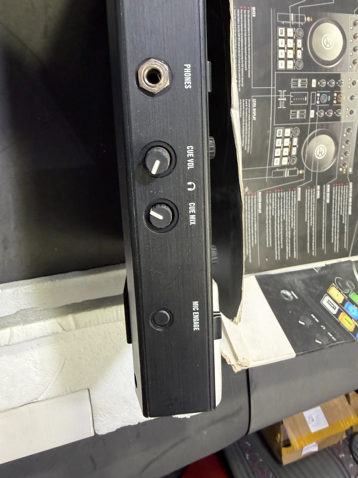 TRAKTOR KONTROL S2